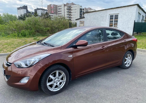Hyundai Elantra cena 27000 przebieg: 213800, rok produkcji 2012 z Warszawa małe 46
